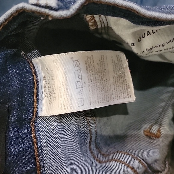 ❤️ BANANA REPUBLIC SKINNY RIPPED JEAN - Picture 4 of 4